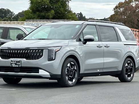 New 2026 Kia Carnival EX FWD image 8