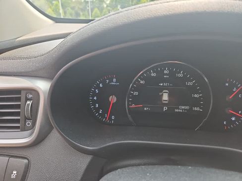 Used 2019 Kia Sorento EX FWD image 2