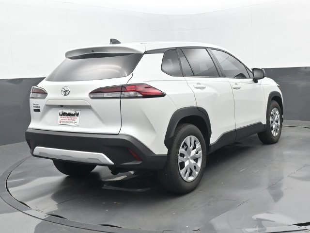 Used 2026 Toyota Corolla Cross L FWD image 6