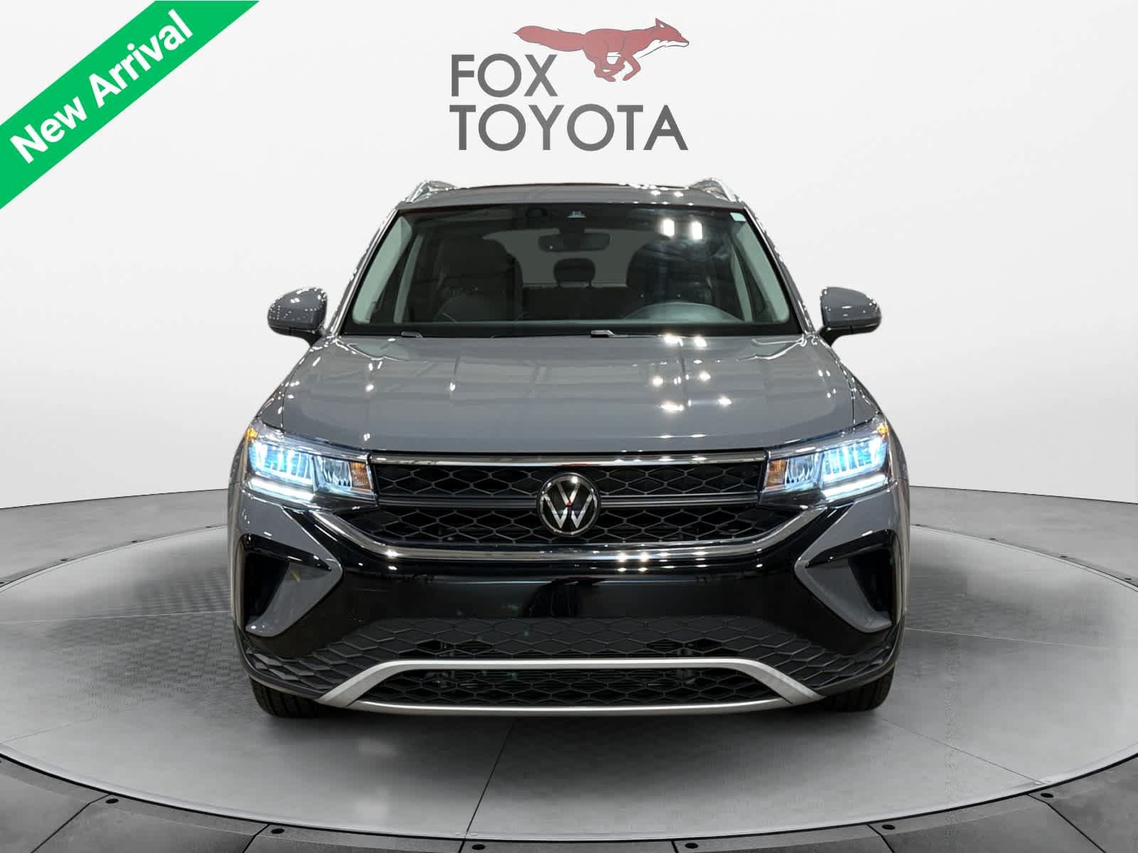 Used 2024 Volkswagen Taos SE FWD image 9