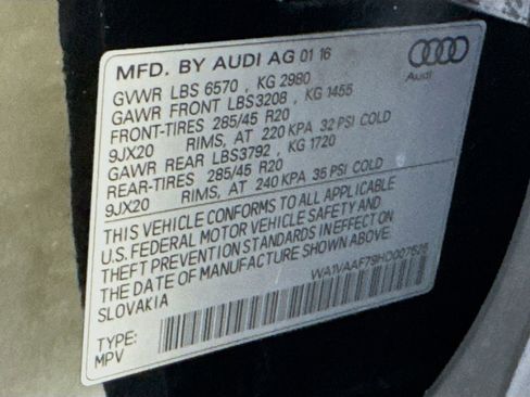 Used 2017 Audi Q7 3.0T Prestige image 41