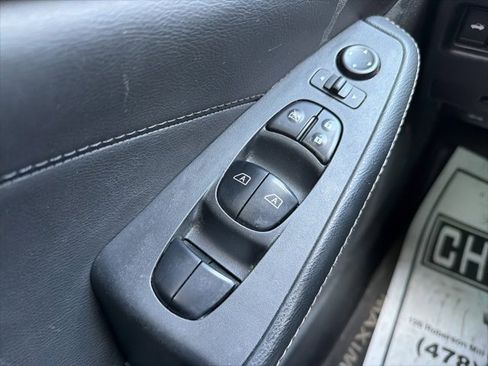 Used 2018 Nissan Maxima Platinum w/ Interior Lighting Package image 23