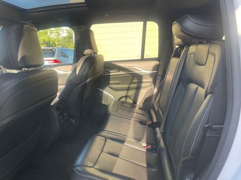 Used 2024 Jeep Grand Cherokee Limited 4xe AWD/4WD image 13
