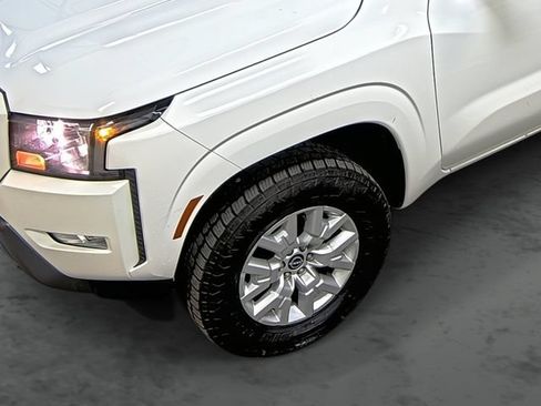 Used 2024 Nissan Frontier SV w/ SV Convenience Package AWD/4WD image 8