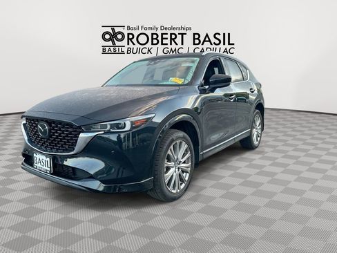 Used 2023 MAZDA CX-5 Signature AWD/4WD image 4