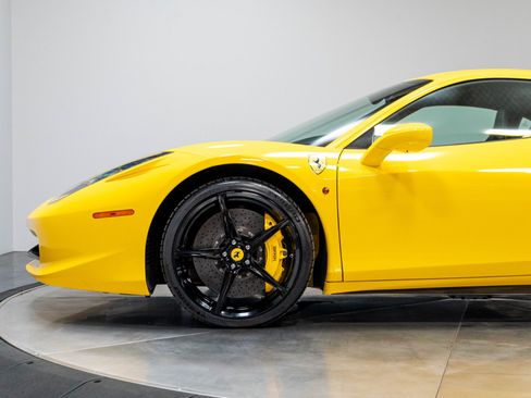 Used 2010 Ferrari 458 Italia Coupe RWD image 44