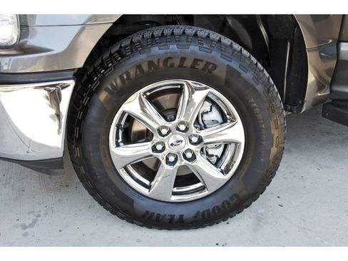 Used 2018 Ford F150 XLT w/ Equipment Group 301A Mid AWD/4WD image 28