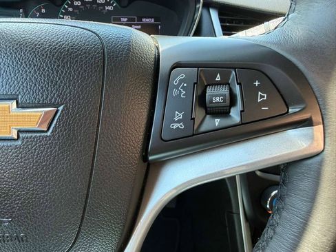 Used 2019 Chevrolet Trax LT w/ LT Convenience Package image 30