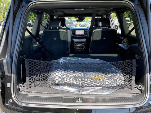 New 2026 Jeep Grand Wagoneer 4WD image 28