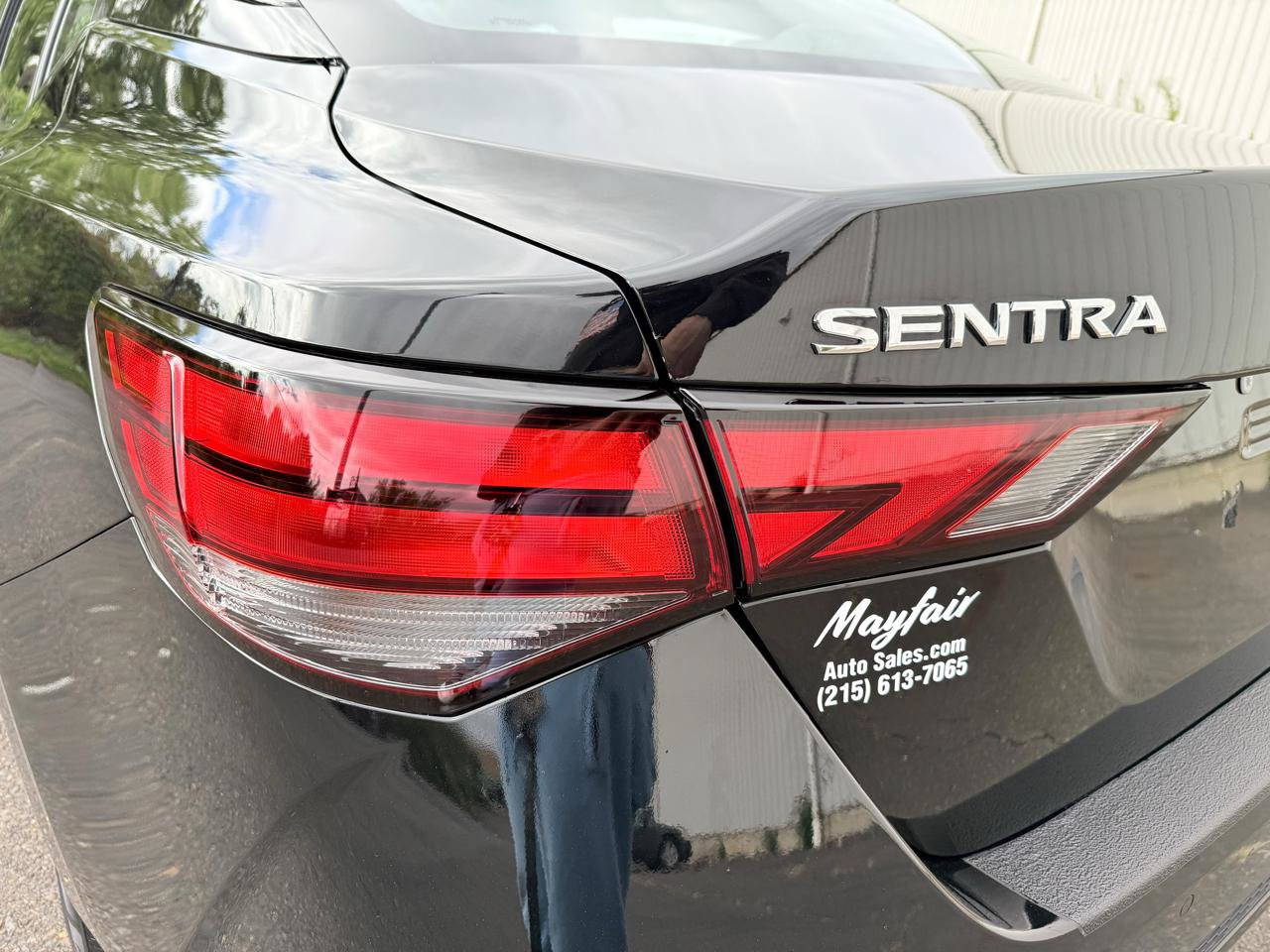 Used 2021 Nissan Sentra SV FWD image 14