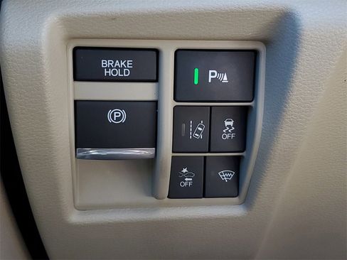 Used 2018 Acura MDX FWD w/ Advance Package image 32