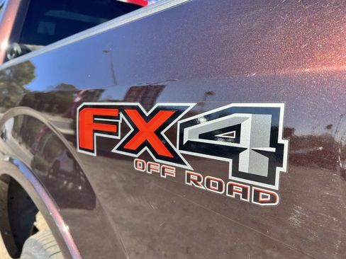 Used 2018 Ford F150 Lariat w/ Equipment Group 502A Luxury image 6