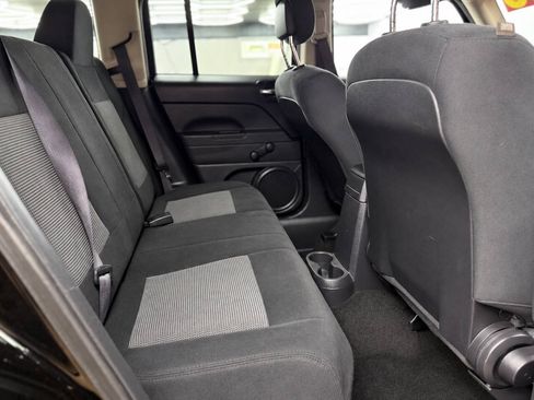Used 2016 Jeep Patriot Sport FWD image 17