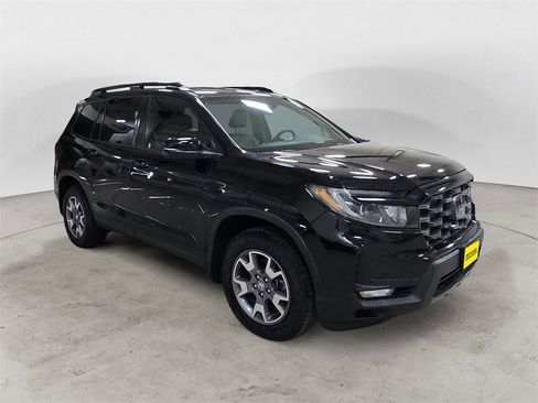 Used 2022 Honda Passport TrailSport image 7