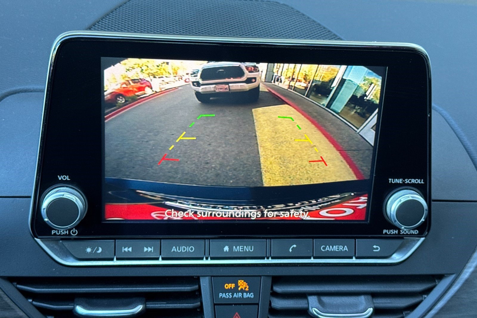 Used 2025 Nissan Altima 2.5 SV FWD image 19