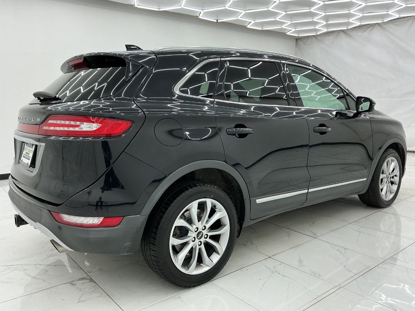 Used 2019 Lincoln MKC Select w/ Select Plus Package AWD/4WD image 11