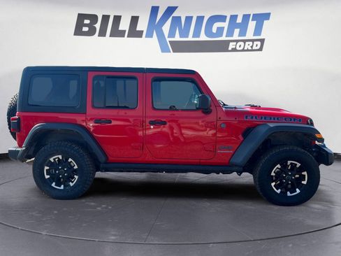 Used 2024 Jeep Wrangler Unlimited Rubicon 4xe AWD/4WD image 6