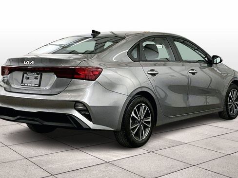 Used 2023 Kia Forte LXS w/ LXS Technology Package image 11