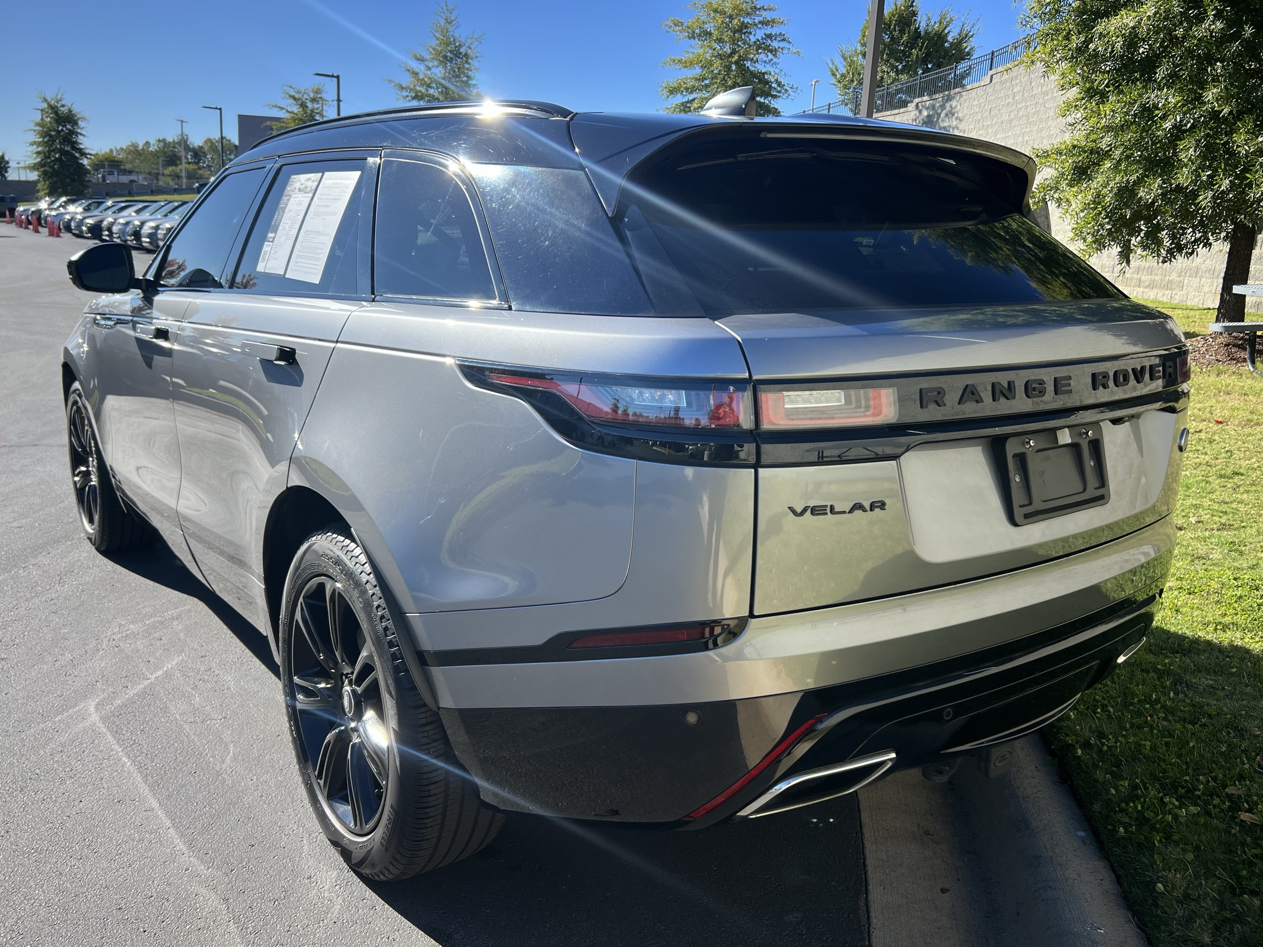 Certified 2023 Land Rover Range Rover Velar R-Dynamic S AWD/4WD image 5