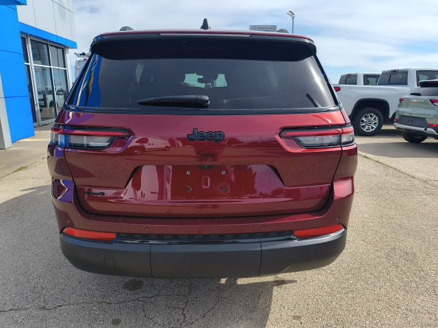 Used 2025 Jeep Grand Cherokee L Altitude AWD/4WD image 6
