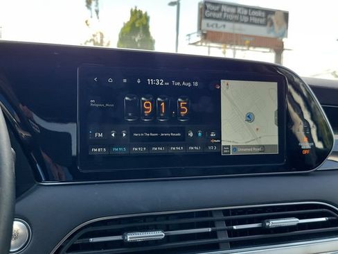 Used 2022 Hyundai Palisade Limited FWD image 22