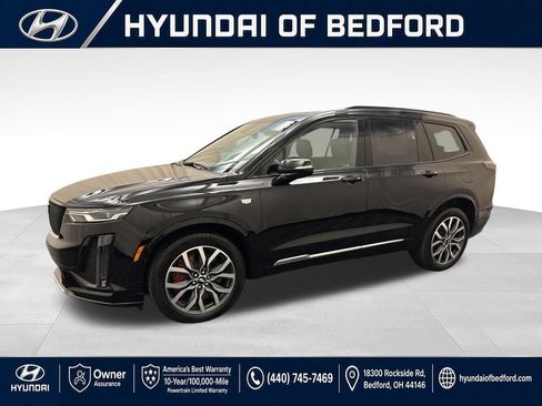 Used 2024 Cadillac XT6 Sport w/ LPO, Floor Liner Package AWD/4WD image 11