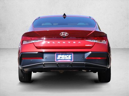 Used 2024 Hyundai Elantra Limited FWD image 6