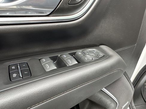 Used 2023 Chevrolet Tahoe High Country image 23