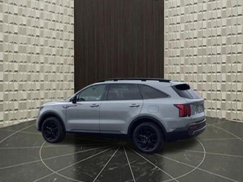 Used 2022 Kia Sorento S w/ Panoramic Sunroof Package AWD/4WD image 7