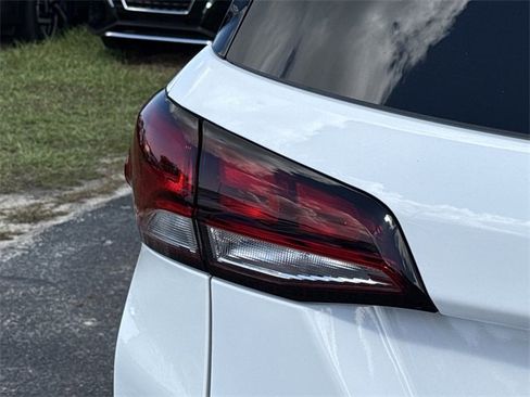 Used 2024 Chevrolet Equinox LT image 13