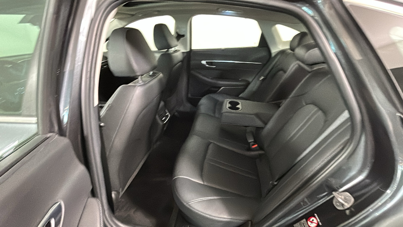 Used 2023 Hyundai Sonata Limited w/ Cargo Package FWD image 34