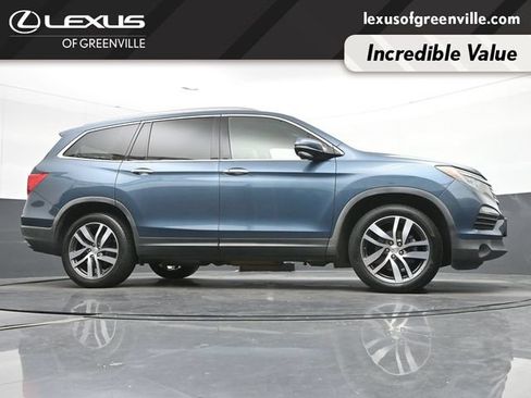 Used 2018 Honda Pilot Touring image 35