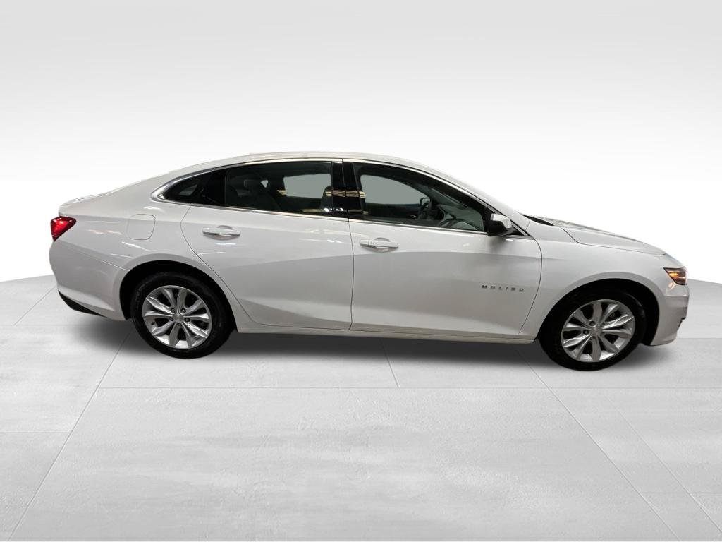 Used 2025 Chevrolet Malibu LT FWD image 6