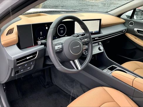 Used 2025 Hyundai Sonata Limited image 17