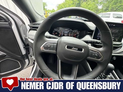 Used 2024 Jeep Compass Sport AWD/4WD image 14