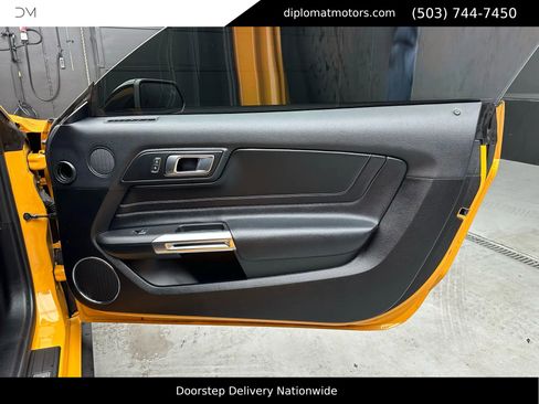 Used 2022 Ford Mustang GT Premium image 35