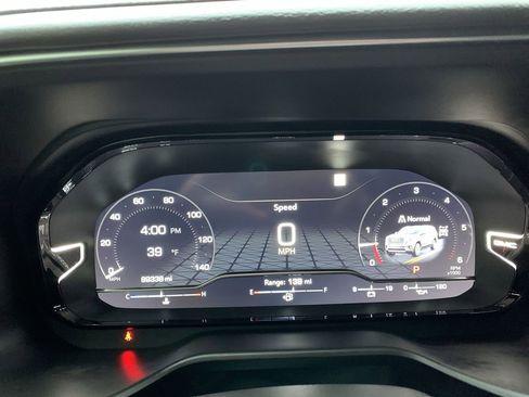 Used 2022 GMC Yukon XL Denali image 22