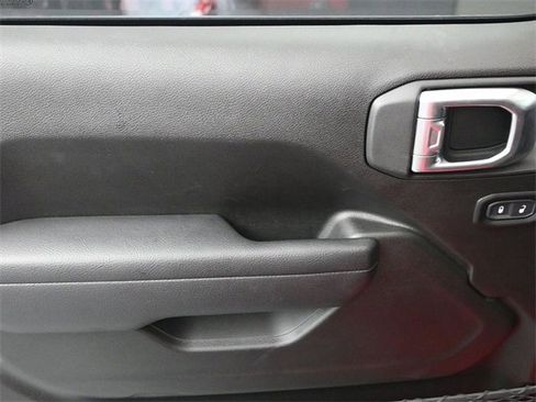 Used 2024 Jeep Gladiator Sport image 11