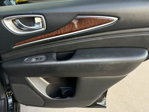 Used 2013 INFINITI JX35 AWD w/ Premium Pkg image 21