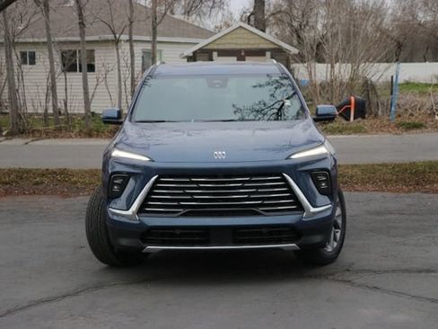 New 2026 Buick Enclave Preferred w/ Power Package AWD/4WD image 2