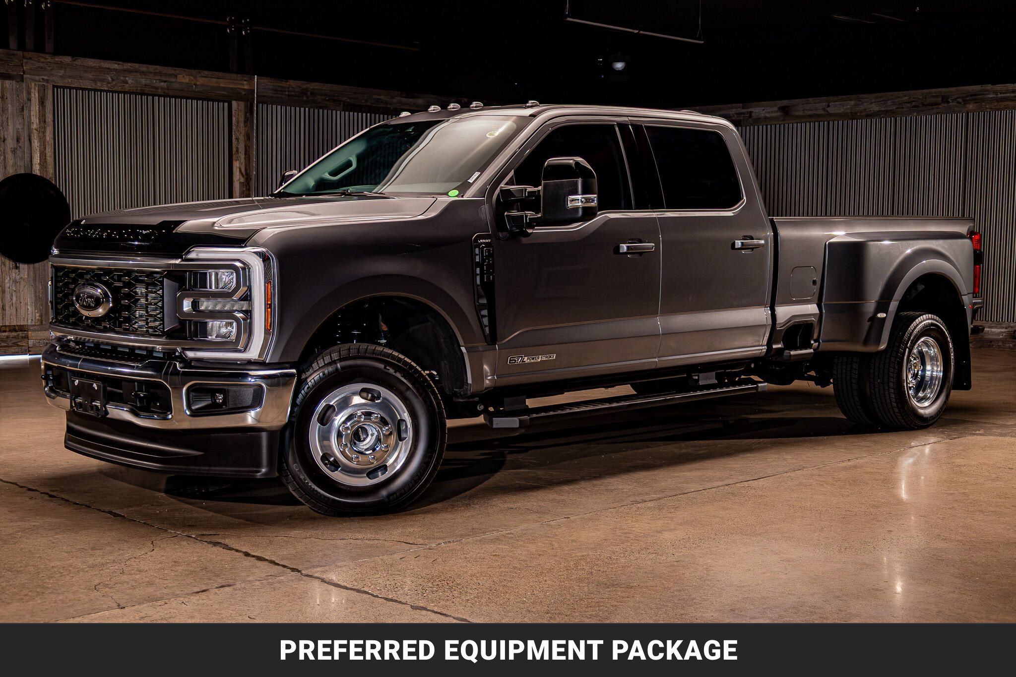 Used 2025 Ford F350 Lariat AWD/4WD image 4