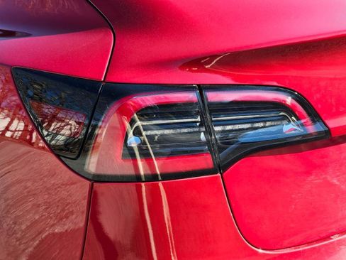 Used 2023 Tesla Model 3 Standard Range image 23