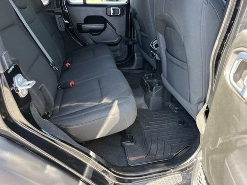 Used 2021 Jeep Wrangler Unlimited Sport AWD/4WD image 21