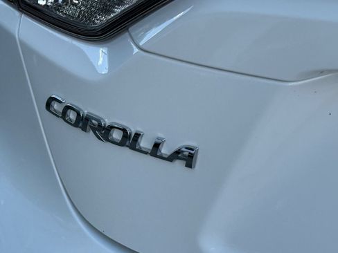 Used 2026 Toyota Corolla LE FWD image 13