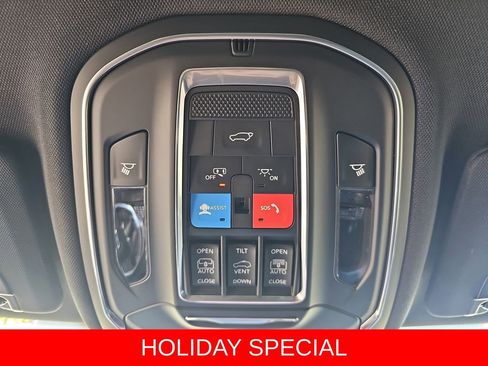 New 2025 Jeep Grand Cherokee Limited w/ Trailer Tow Package image 32