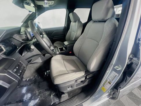 Used 2025 Toyota Tacoma SR5 RWD image 10