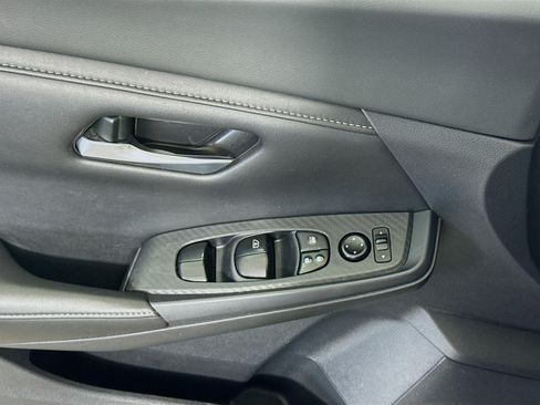 Used 2022 Nissan Sentra SV FWD image 24