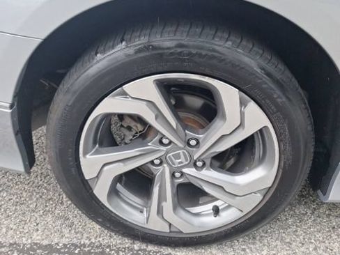 Used 2019 Honda Accord EX image 25