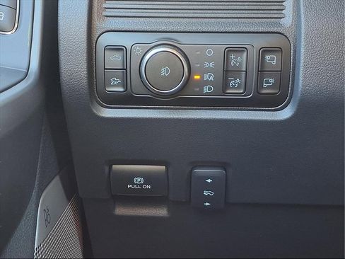 New 2026 Ford F250 Lariat w/ Chrome Package image 11