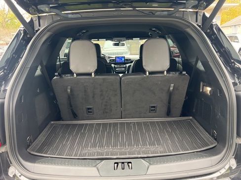 Used 2022 Ford Explorer ST-Line image 18